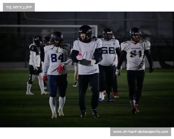 嘉定区警察节趣味运动会首次引入腰旗橄榄球84名青年组队激烈竞技 嘉定区警察节趣味运动会首次引入腰旗橄榄球84名青年组队激烈竞技